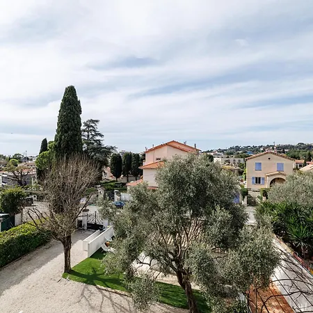 Daire Lueur Provencale Villeneuve-Loubet